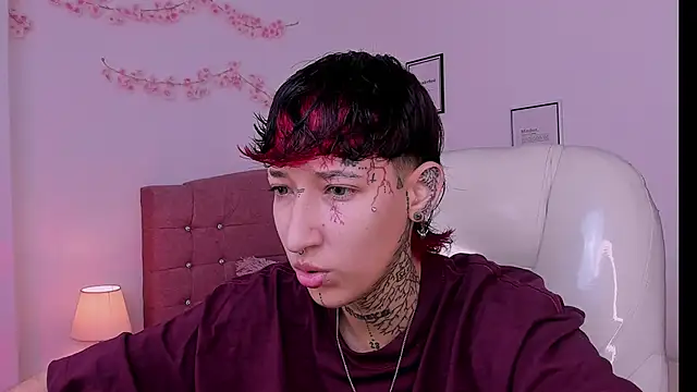 Luci Rose online show from 03/04/26, 04:04