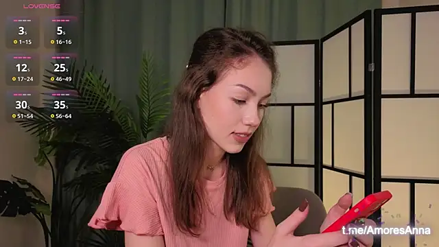 Snapshot of RenateRansone chatting on 09/17/25, 05:04 RenateRansone online show from 09/17/25, 05:04