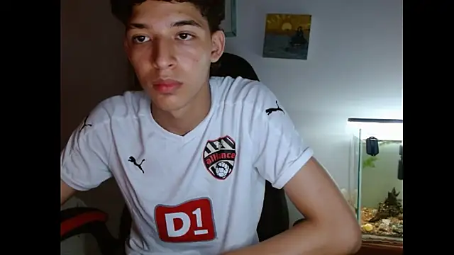 Snapshot of Xtremeplay_18 chatting on 10/21/25, 10:31 Xtremeplay 18 online show from 10/21/25, 10:31