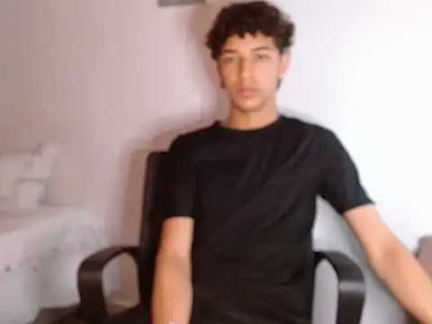 Snapshot of Xtremeplay_18 chatting on 09/30/25, 05:13 Xtremeplay 18 online show from 09/30/25, 05:13