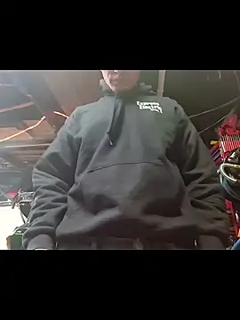 twistafatpipe online show from 11/13/25, 02:59