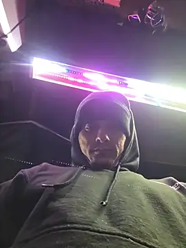 twistafatpipe online show from 10/30/25, 10:24