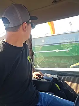 twistafatpipe online show from 10/16/25, 05:43