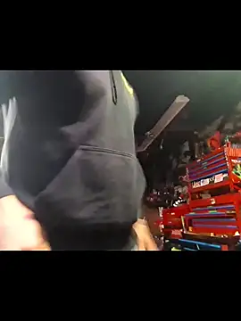 twistafatpipe online show from 10/31/25, 04:20