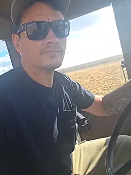 twistafatpipe online show from 10/21/25, 06:51