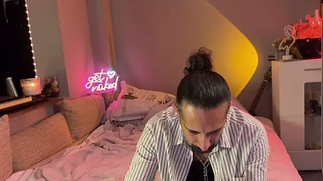 Secret Lovers1 online show from 05/02/26, 07:19