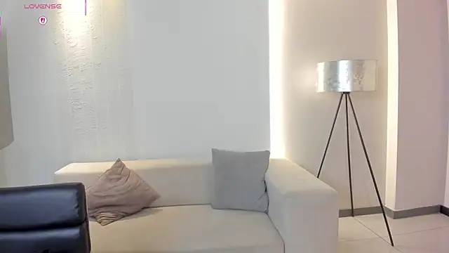 VeronicaBlue online show from 11/13/25, 09:35