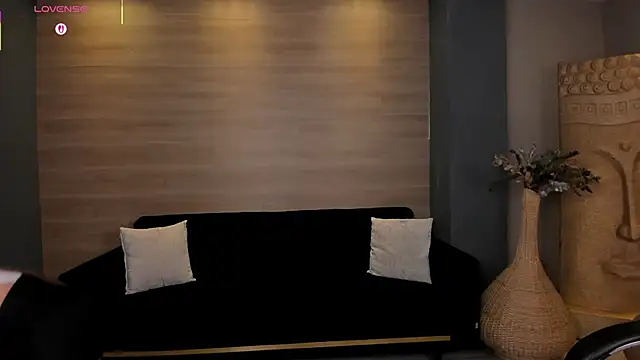 Snapshot of VeronicaBlue chatting on 01/13/26, 11:25 VeronicaBlue online show from 01/13/26, 11:25