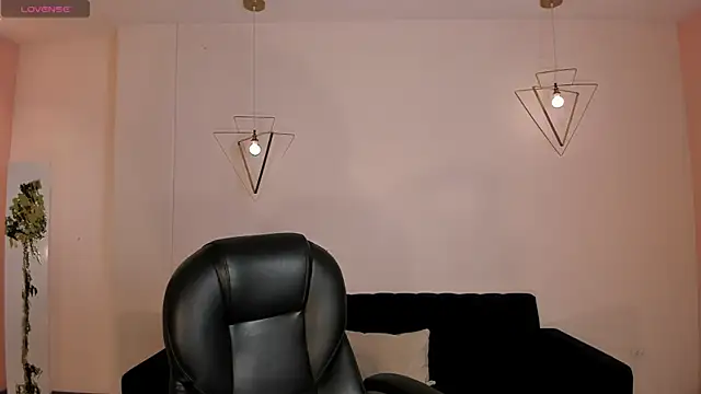 NataliaGaret online show from 05/06/26, 09:57