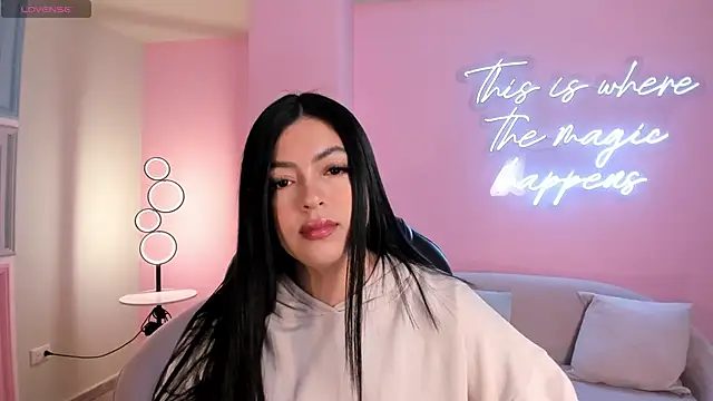 NataliaGaret online show from 12/18/25, 02:05