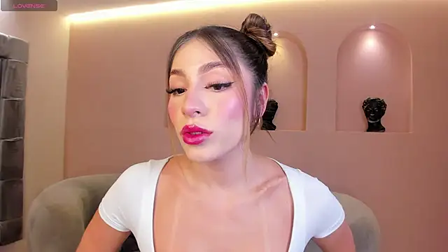 MaddisonTaylor1 online show from 09/30/25, 08:04