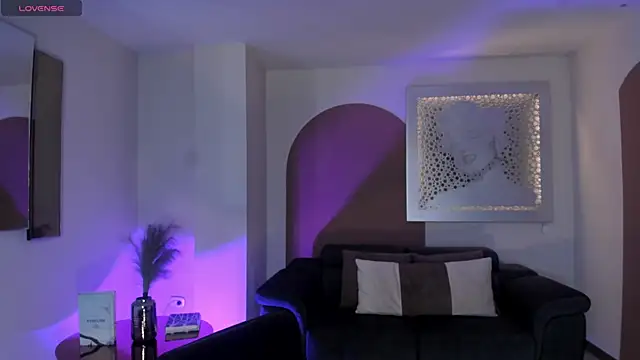 MaddisonTaylor1 online show from 07/04/26, 11:27