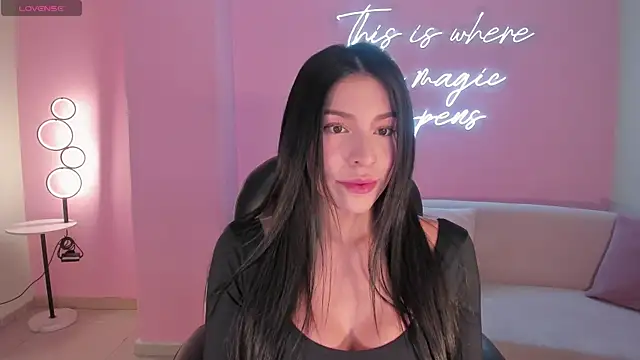 Snapshot of MaddisonTaylor1 chatting on 05/03/26, 05:16 MaddisonTaylor1 online show from 05/03/26, 05:16