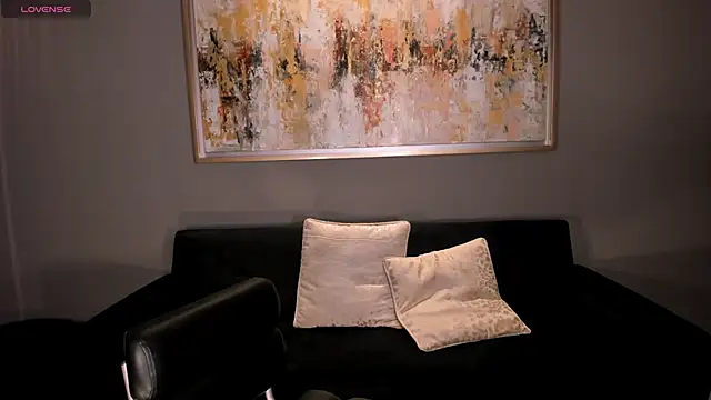 LizzCooper online show from 10/13/25, 05:20