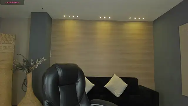 AmberColors  online show from 10/08/25, 07:14