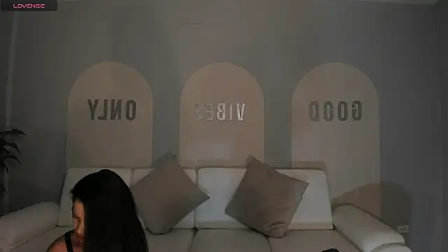 Snapshot of ScarlettBoss chatting on 10/01/25, 11:14 ScarlettBoss online show from 10/01/25, 11:14