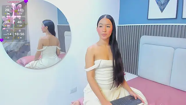 lily  star online show from 03/23/26, 03:06