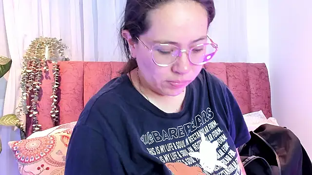 Ashley Monroe online show from 11/06/25, 11:36