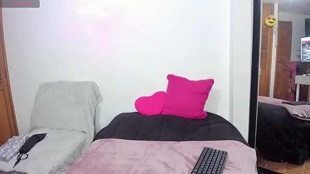 Ashley Monroe online show from 11/18/25, 04:43