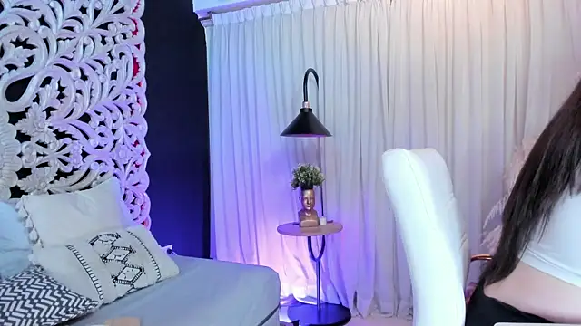 Ashley Monroe online show from 09/22/25, 07:42