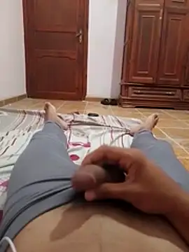 Ellyakine1 online show from 10/31/25, 09:22