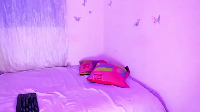 EVELYNN LUXX online show from 03/04/26, 03:47