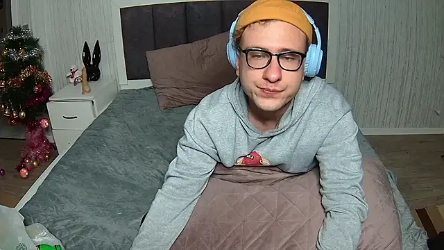 DennisGartmanB online show from 01/05/26, 05:27