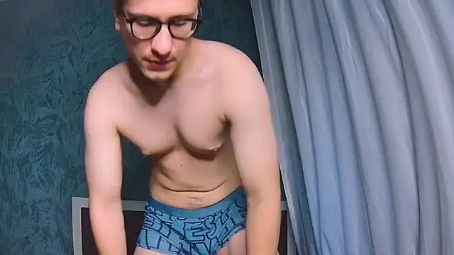 DennisGartmanB online show from 11/06/25, 04:16