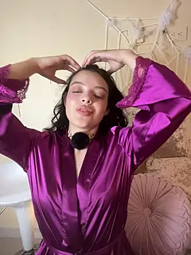 AriaHeavenss online show from 11/02/25, 01:43