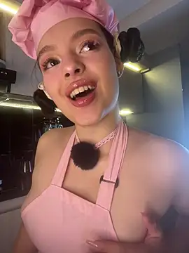 AriaHeavenss online show from 10/26/25, 12:55