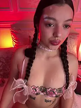 AriaHeavenss online show from 12/20/25, 03:53