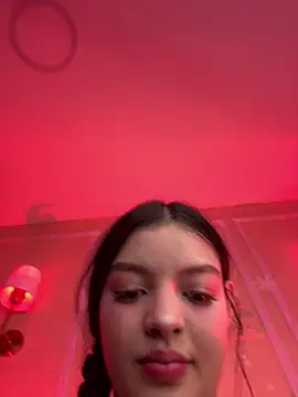 AriaHeavenss online show from 12/21/25, 04:03