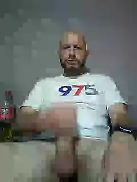 Snapshot of danmep8387 chatting on 07/10/26, 10:10 danmep8387 online show from 07/10/26, 10:10