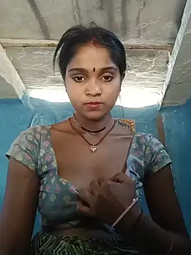 Snapshot of Harini_Gautam chatting on 06/04/26, 04:28 Harini Gautam online show from 06/04/26, 04:28