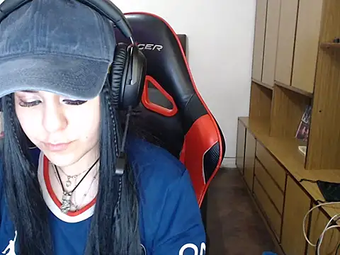 bluegoddessstoned online show from 09/18/25, 02:36