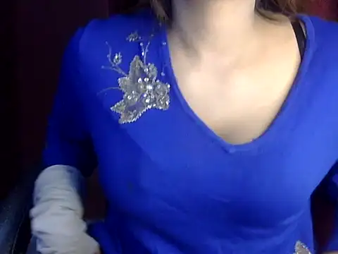 heartless Queen online show from 11/18/25, 05:44