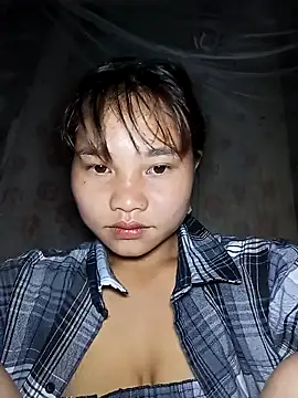 Snapshot of EllyBaby20 chatting on 10/02/25, 12:14 EllyBaby20 online show from 10/02/25, 12:14