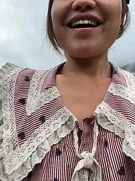 EllyBaby20 online show from 05/18/26, 01:39