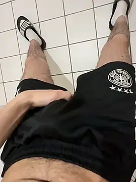 Dicksxd online show from 12/17/25, 03:17