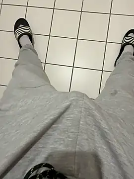 Dicksxd online show from 04/17/26, 03:15