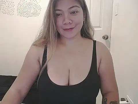 briannalove222 online show from 11/14/25, 12:14