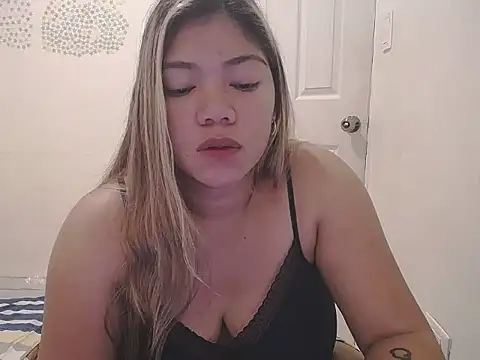 briannalove222 online show from 02/25/26, 12:44