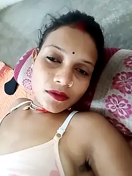 Snapshot of Chandni_Love143 chatting on 09/23/25, 05:25 Chandni Love143 online show from 09/23/25, 05:25