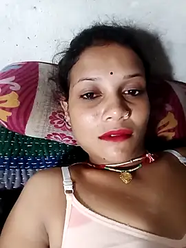 Snapshot of Chandni_Love143 chatting on 09/12/25, 04:18 Chandni Love143 online show from 09/12/25, 04:18