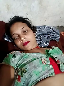 Snapshot of Chandni_Love143 chatting on 09/29/25, 04:01 Chandni Love143 online show from 09/29/25, 04:01