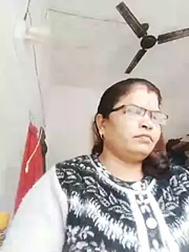 Snapshot of Bhavna_hot chatting on 02/18/26, 07:17 Bhavna hot online show from 02/18/26, 07:17