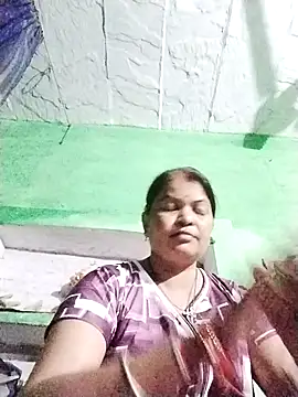 Snapshot of Bhavna_hot chatting on 09/30/25, 10:38 Bhavna hot online show from 09/30/25, 10:38