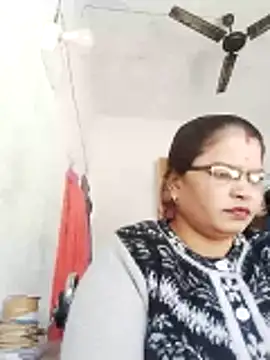 Snapshot of Bhavna_hot chatting on 02/06/26, 08:10 Bhavna hot online show from 02/06/26, 08:10