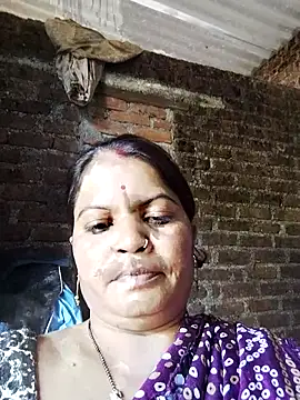 Snapshot of Bhavna_hot chatting on 10/12/25, 10:05 Bhavna hot online show from 10/12/25, 10:05