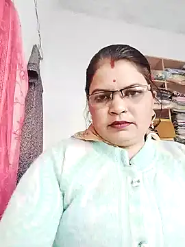 Snapshot of Bhavna_hot chatting on 12/23/25, 10:25 Bhavna hot online show from 12/23/25, 10:25